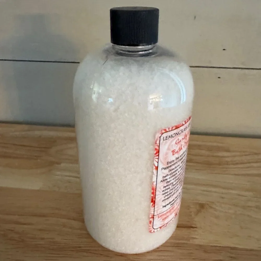 New Lemongrass Spa Products Candy Cane Bath Crystals 16 oz